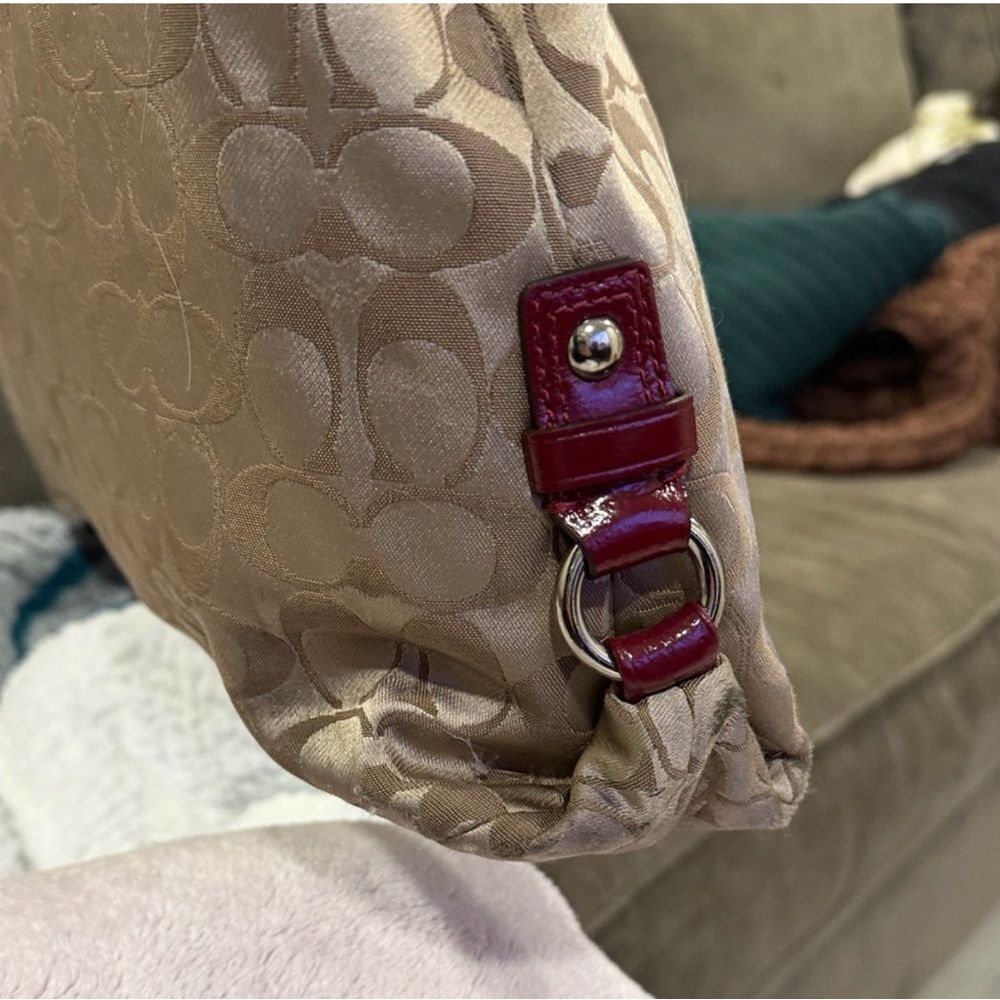 Coach Beige and Burgundy Shoulder Bag - Picture 2 of 10